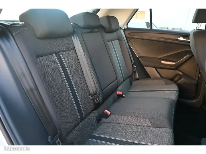 Volkswagen T-Roc 2019 photo 4