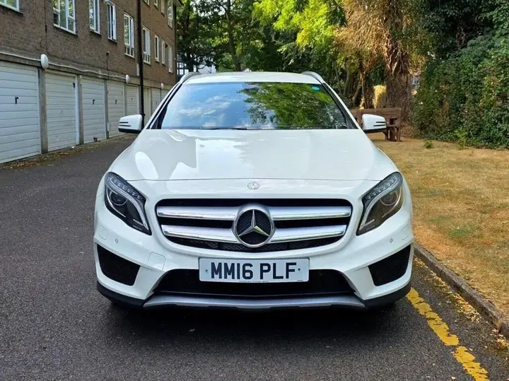 Mercedes-Benz Gla 2016 photo 2