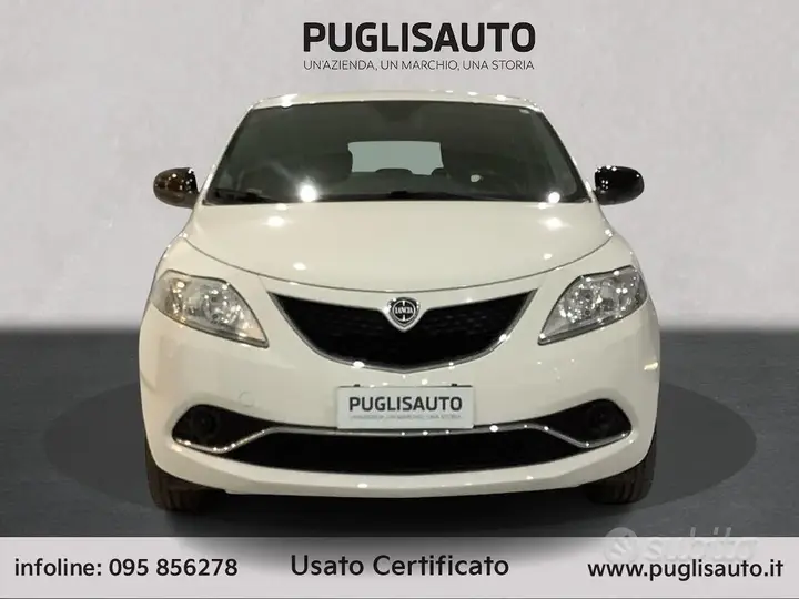 Lancia Ypsilon 2016 photo 2