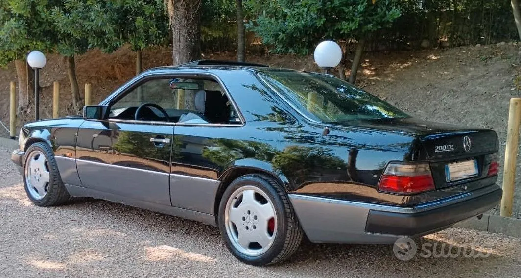 Mercedes-Benz Ce 200 1990 photo 3