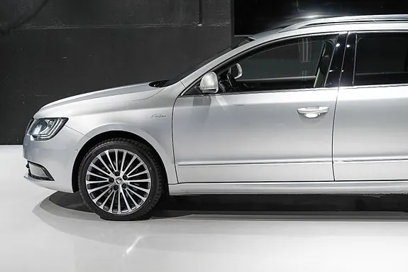 Skoda Superb 2015 photo 4