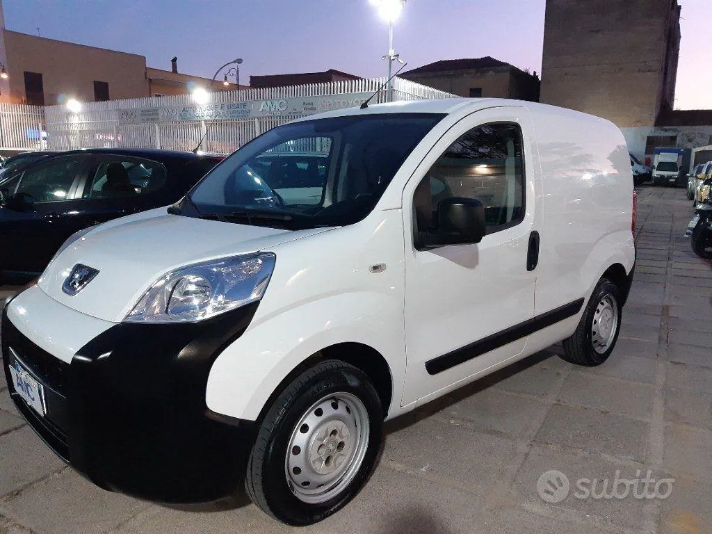 Peugeot Bipper 2011 photo 2