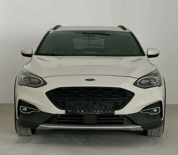 Ford Focus 2020 photo 2