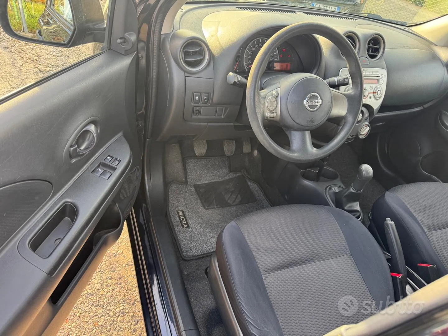 Nissan Micra 2013 photo 5