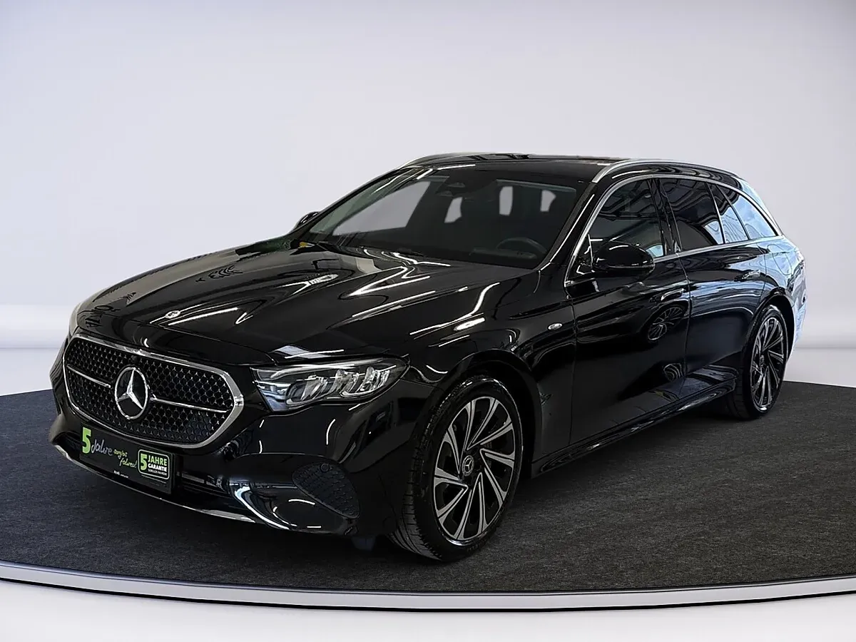 Mercedes-Benz E-Class 2025 photo 2