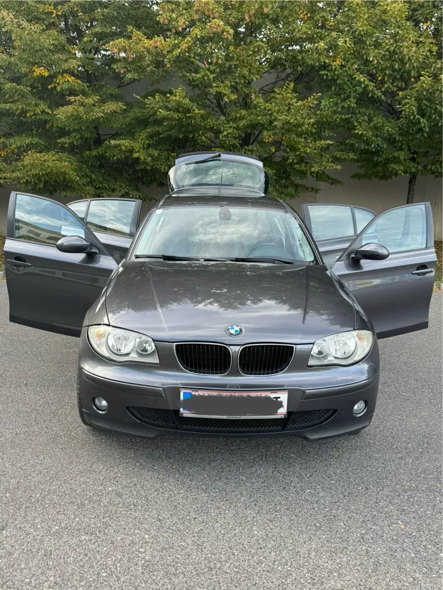 BMW 1 Series 2005 photo 2