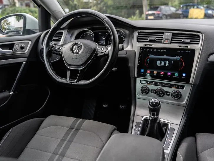Volkswagen Golf 2014 photo 2