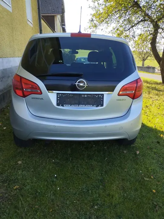 Opel Meriva 2013 photo 2