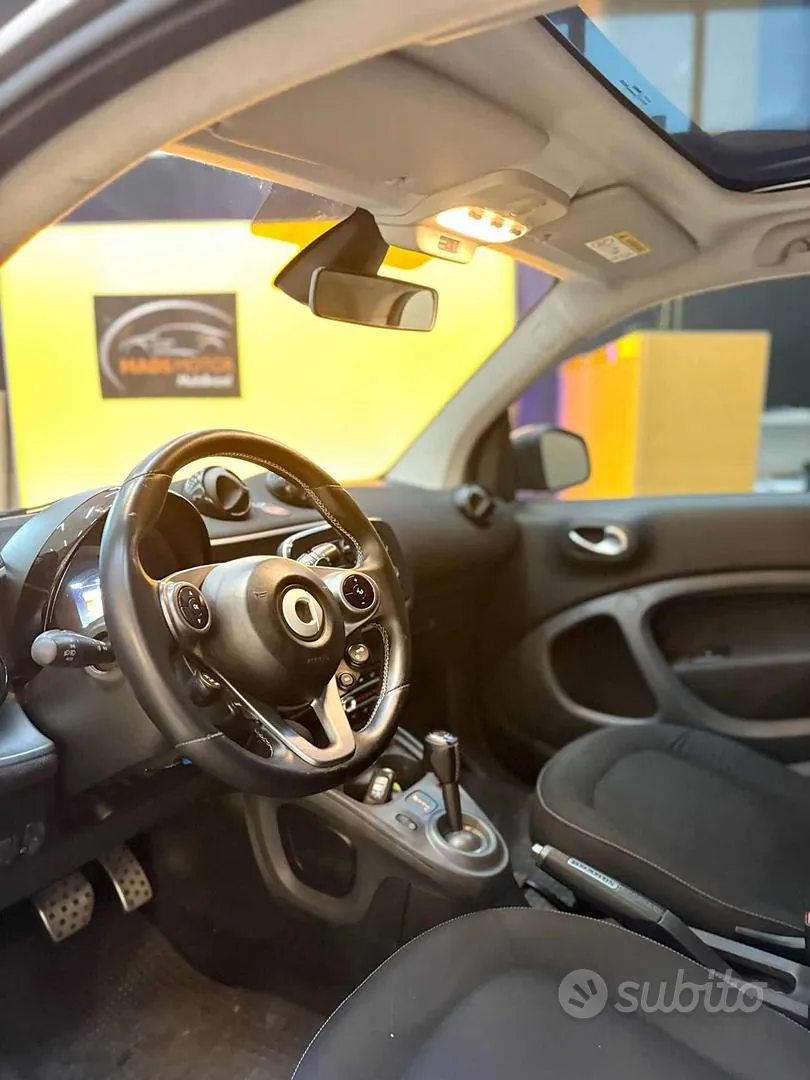 Smart Fortwo 2017 photo 3