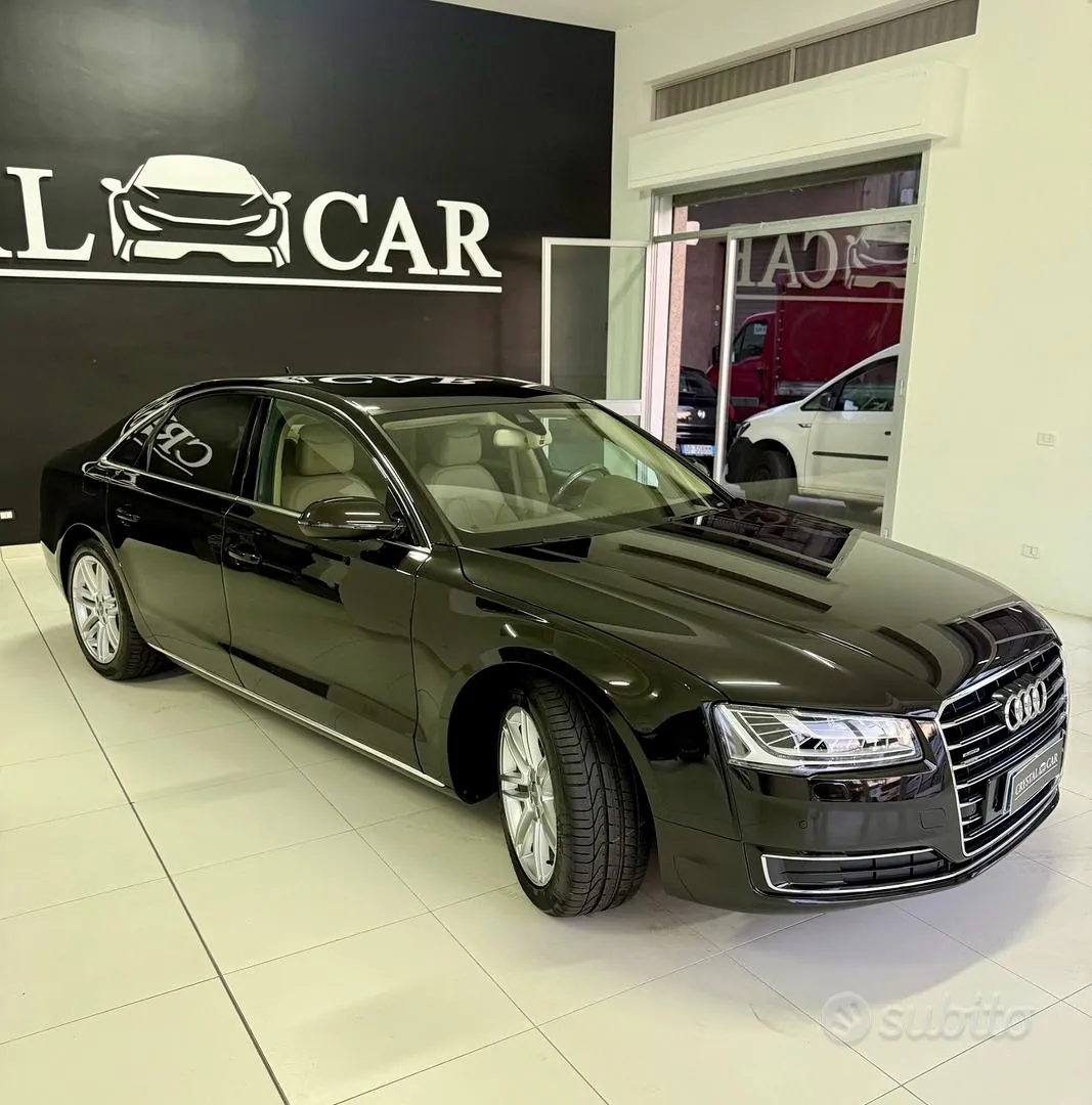 Audi A8 2017 photo 2