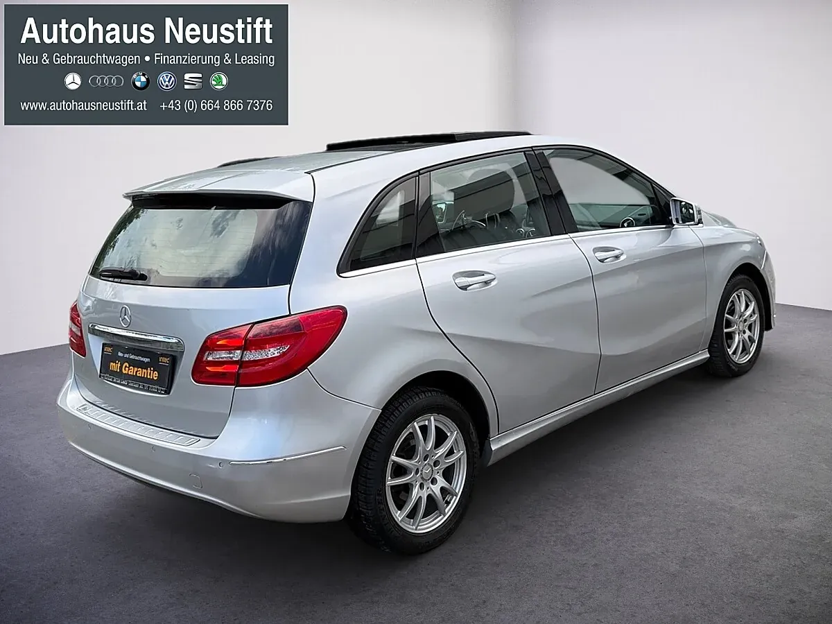 Mercedes-Benz B-Class 2013 photo 3
