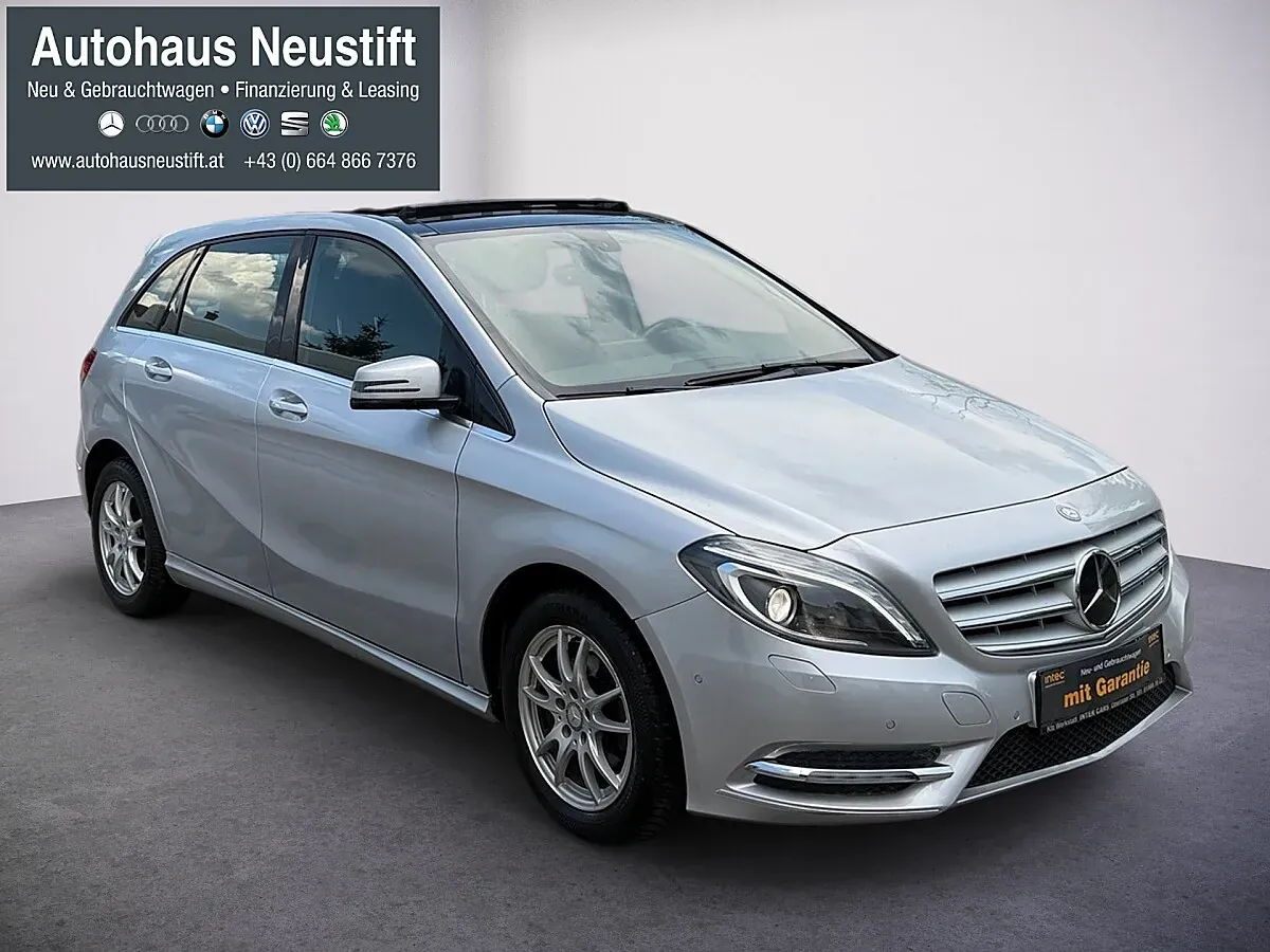 Mercedes-Benz B-Class 2013 photo 2