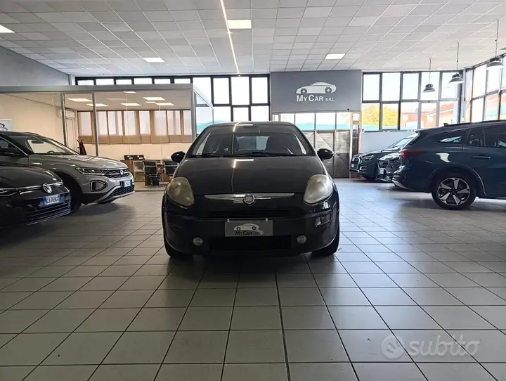 Fiat Punto Evo 2010 photo 2