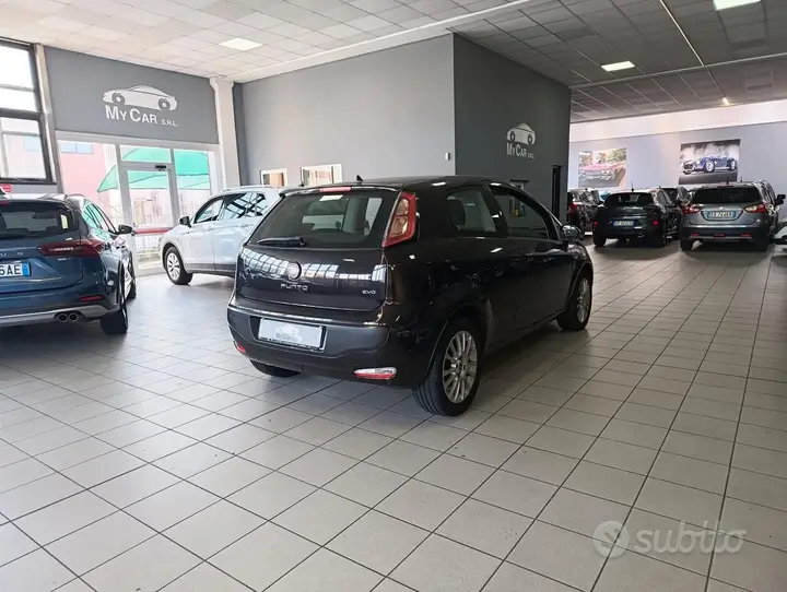 Fiat Punto Evo 2010 photo 4