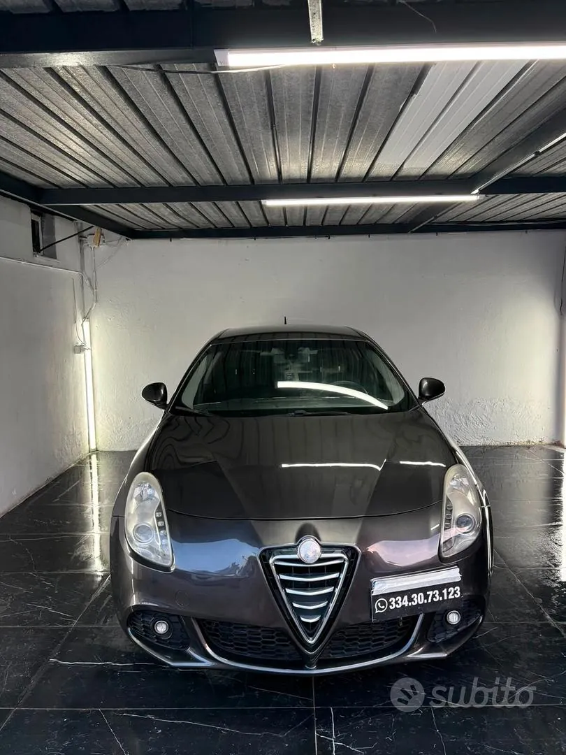 Alfa Romeo Giulietta 2012 photo 5