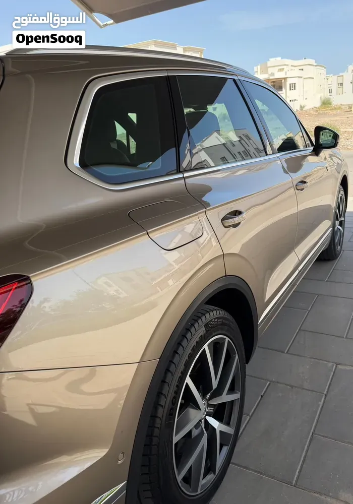 Volkswagen Touareg 2018 photo 2