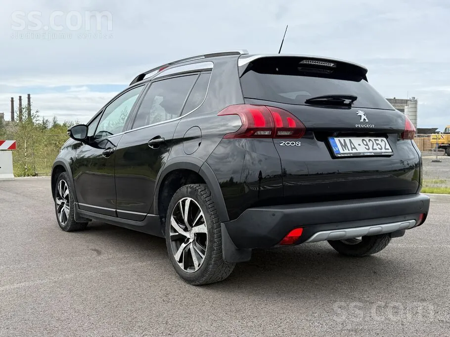 Peugeot 2008 2019 photo 2