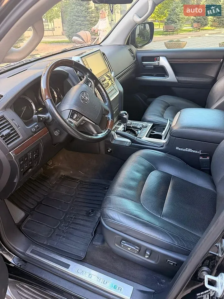 Toyota Land Cruiser 2020 photo 5