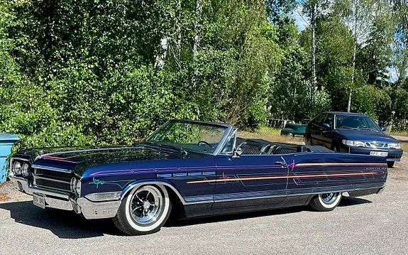 Buick Electra 225 1965 photo 3