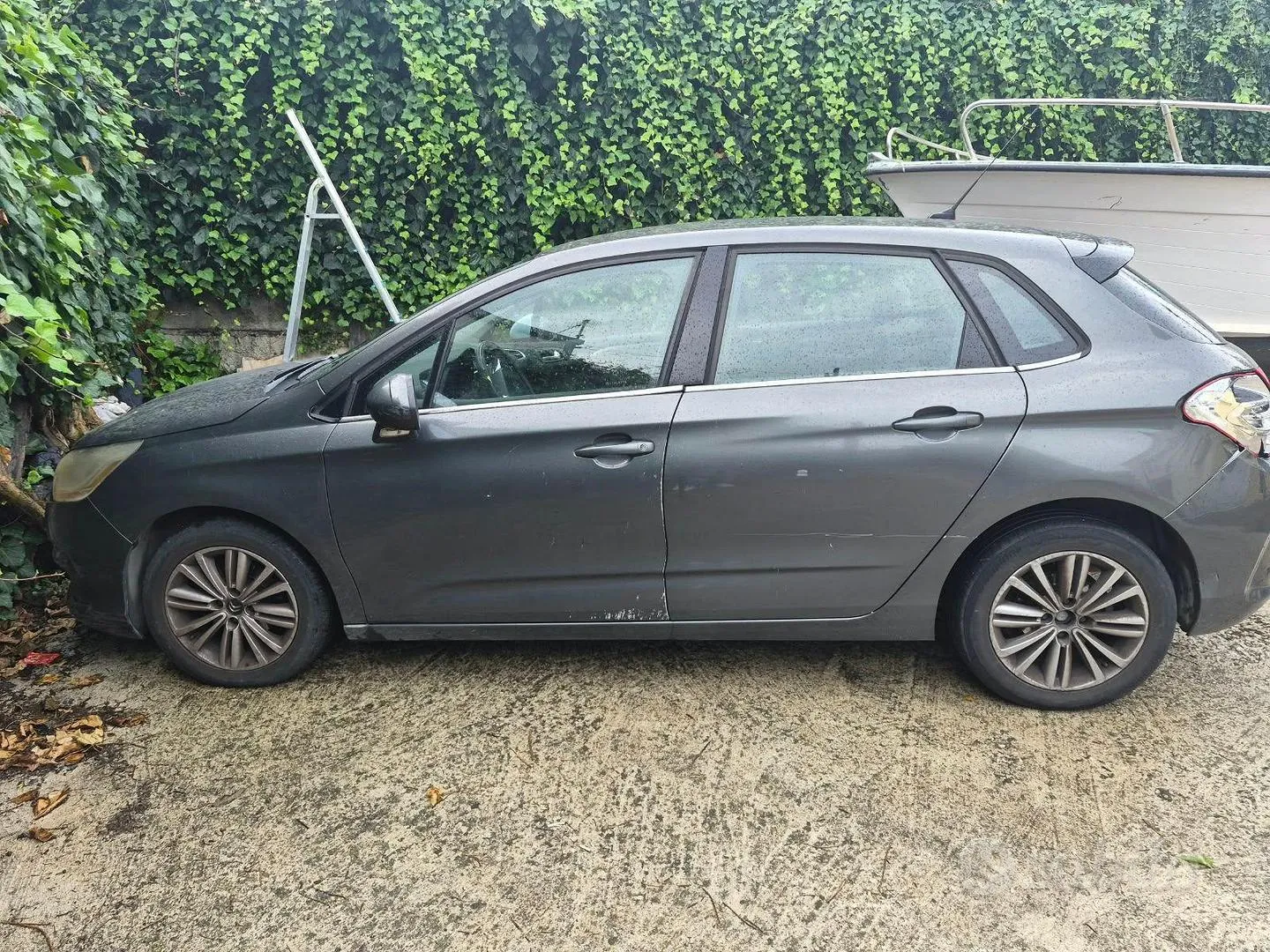 Citroen C4 2012 photo 2