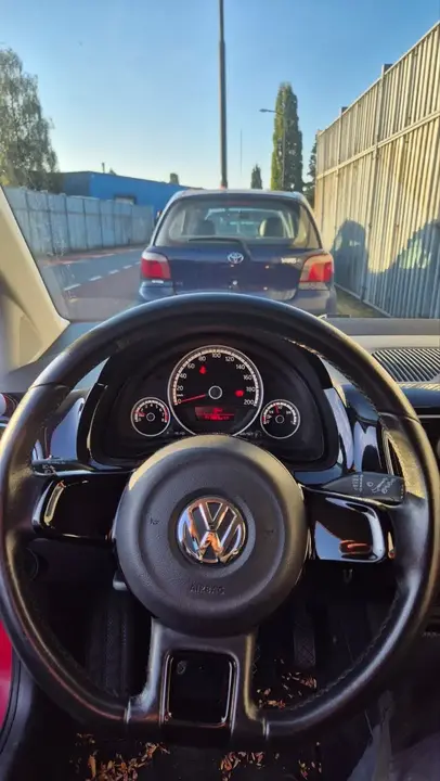 Volkswagen Up