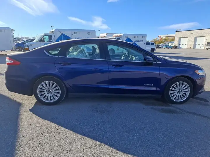 Ford Fusion 2015 photo 4