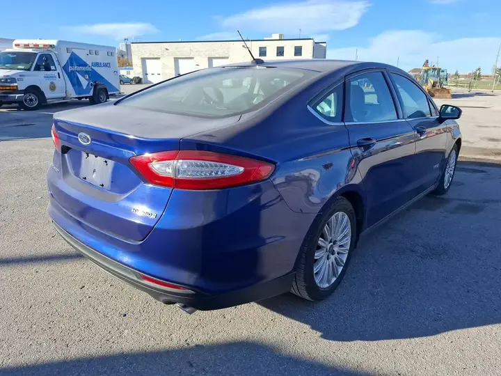 Ford Fusion 2015 photo 5