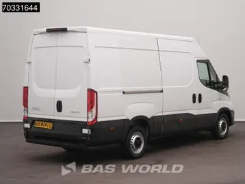 Iveco Daily 2021 photo 2
