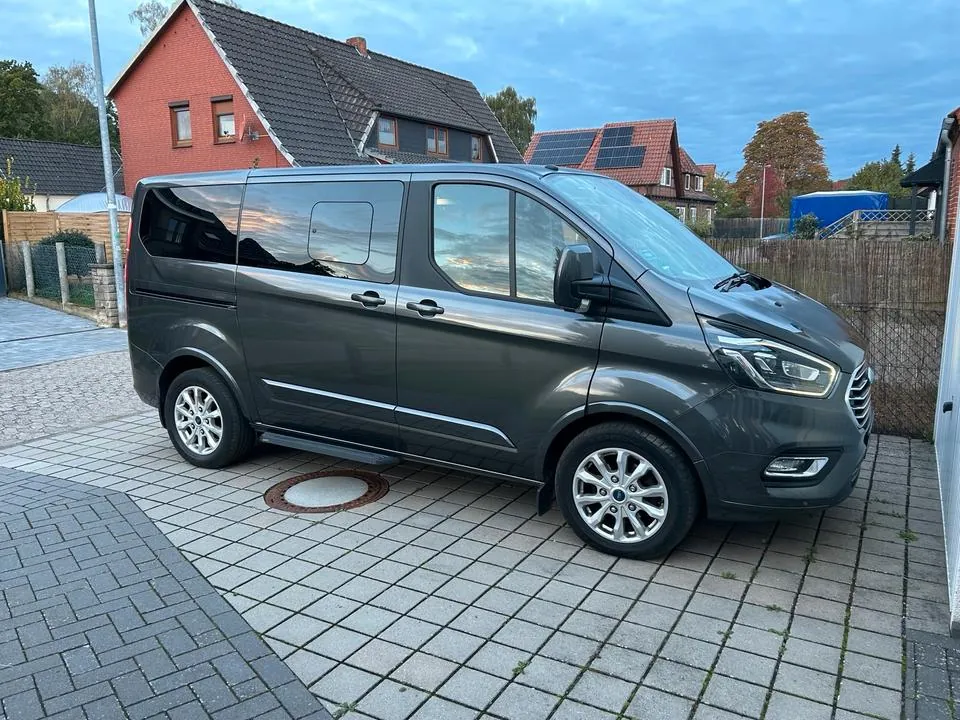 Ford Tourneo Custom
