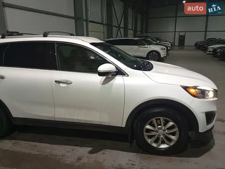 Kia Sorento 2016 photo 4