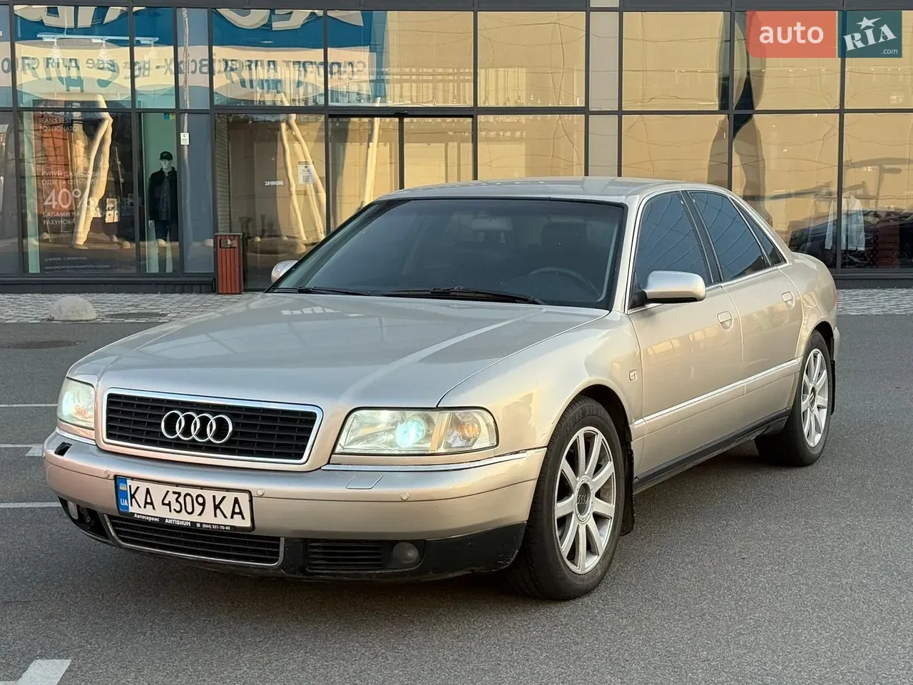 Audi A8 2000 photo 4