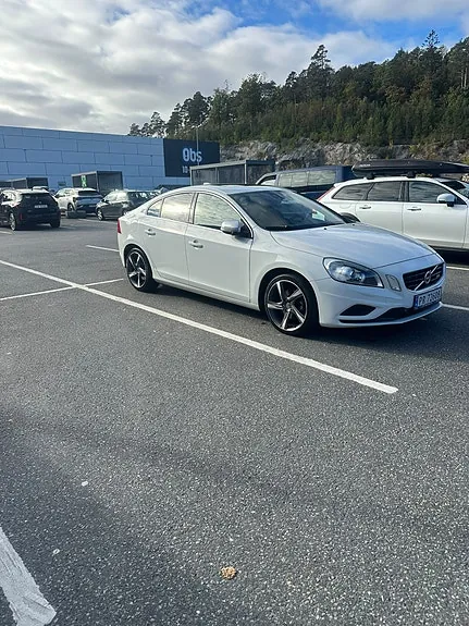 Volvo S60 2012 photo 4