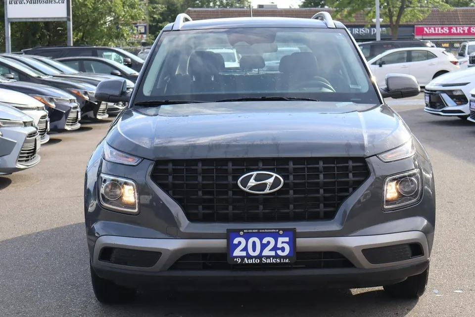 Hyundai Venue 2025 photo 2