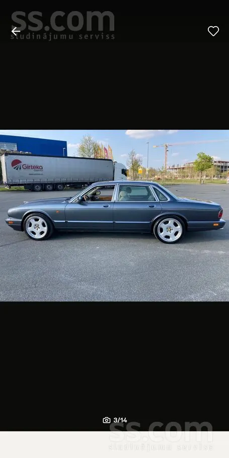 Jaguar Xj12