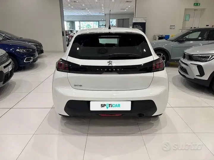 Peugeot 208 2023 photo 4