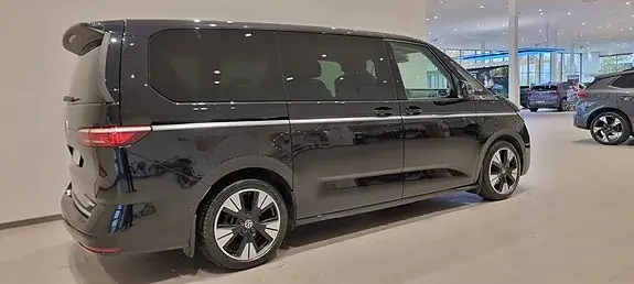 Volkswagen Multivan 2023 photo 3