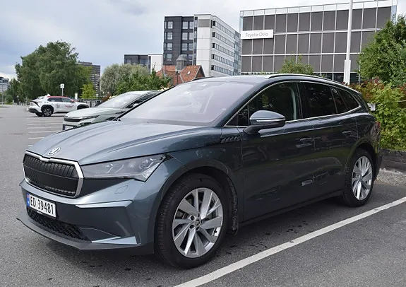 Skoda Enyaq 2022 photo 2