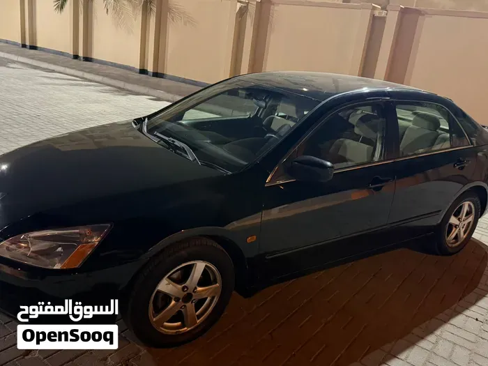 Honda Accord 2003 photo 2