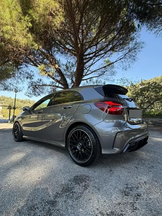 Mercedes-Benz A 2016 photo 2