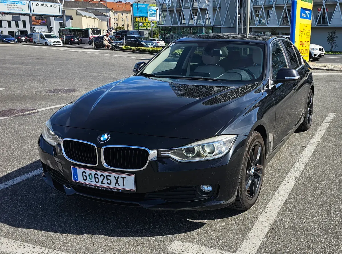BMW 3 Series 2015 photo 2