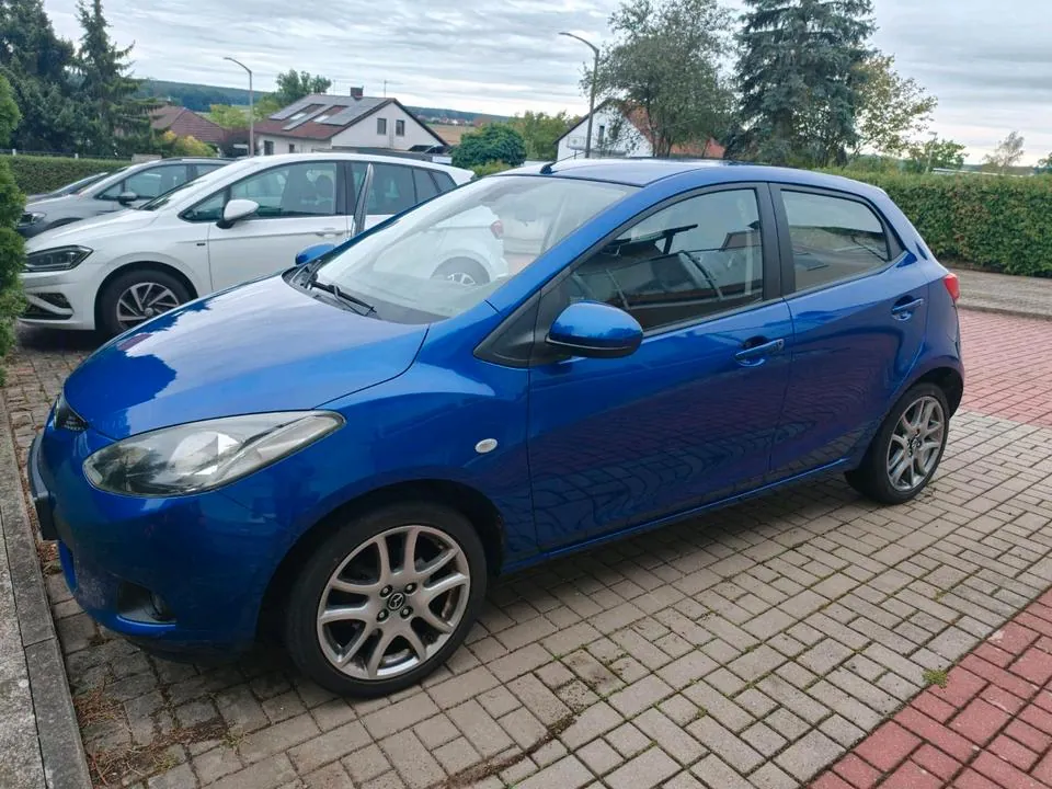 Mazda 2