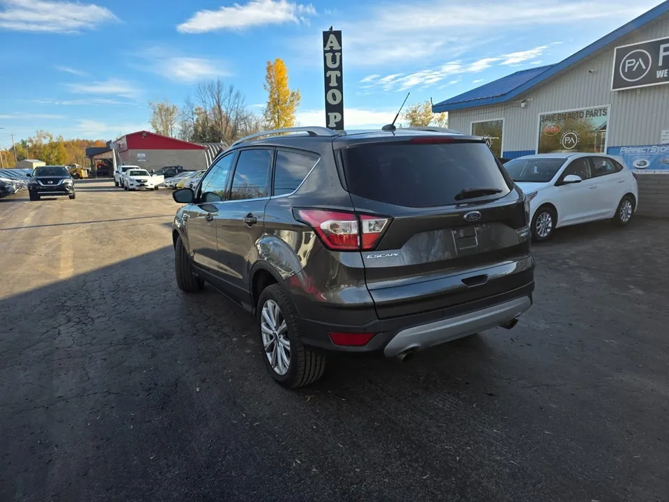 Ford Escape 2017 photo 3