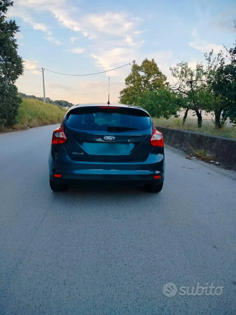 Ford Focus 2011 photo 4