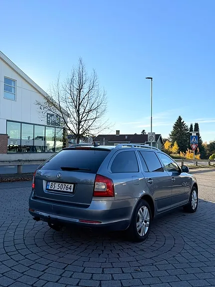 Skoda Octavia 2013 photo 4