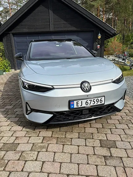 Volkswagen Id.7 2025 photo 2