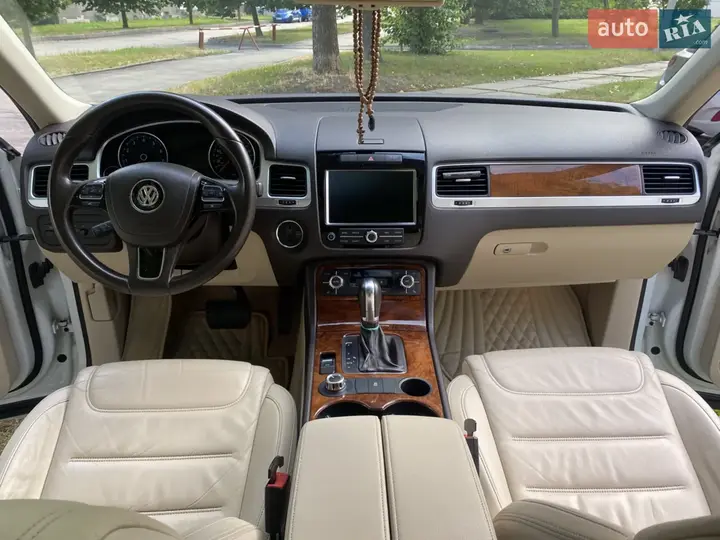 Volkswagen Touareg 2013 photo 4