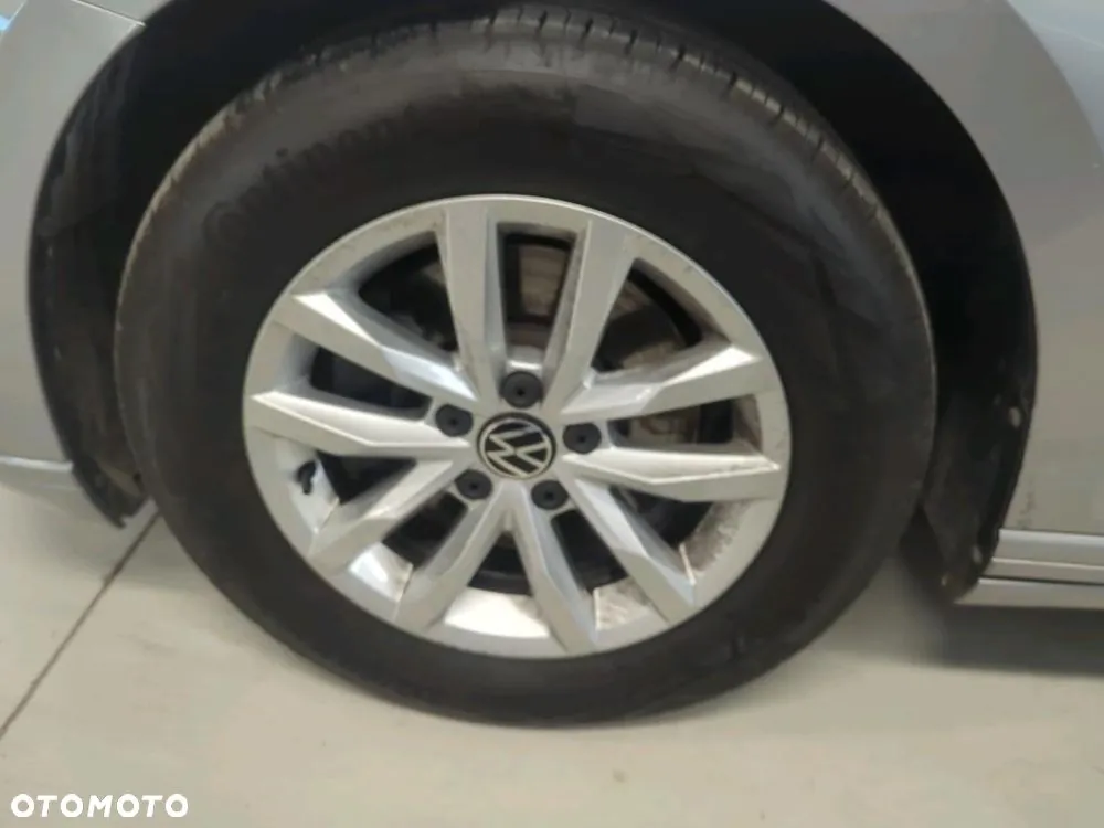 Volkswagen Passat 2022 photo 5