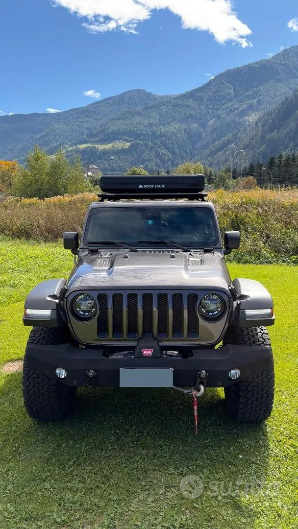 Jeep Wrangler 2020 photo 2