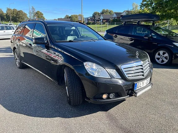 Mercedes-Benz E200 2010 photo 2