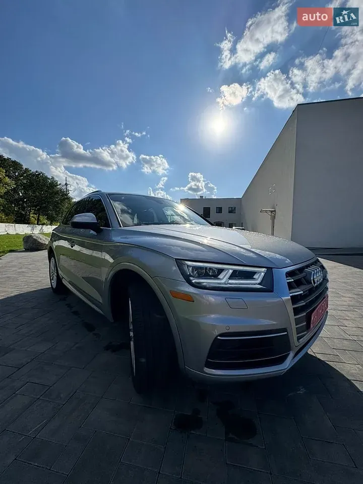 Audi Q5 2018 photo 2